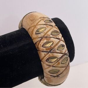 Vintage Carved WOOD Boho Native Gold Tone Whimsical Tropical Bangle Bracelet